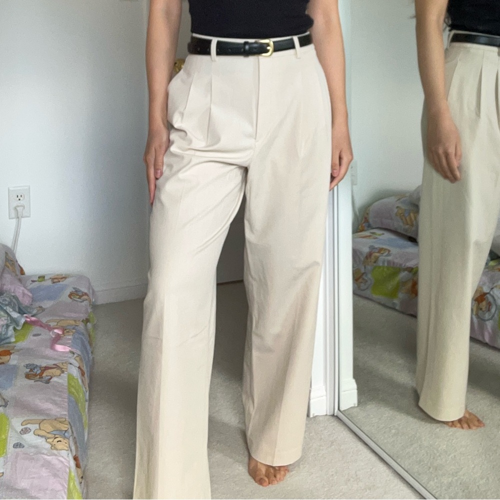 Uniqlo Cream Pleated Wide Leg Trousers - Picture 2 of 5